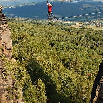 SLACK LINE TEAM (SLT)